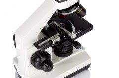 Mikroskop BioLight 200 + ząb rekina