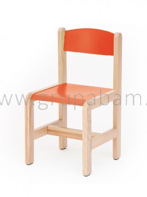 Krzesełko bukowe wys. 31 cm  czerwone, z filcowymi zaślepkami